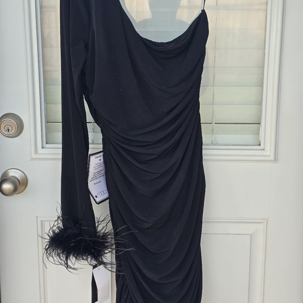 City Studios Women One-Shoulder Feather-Cuff Dress XL Black Cocktail Party NWT - Picture 13 of 13